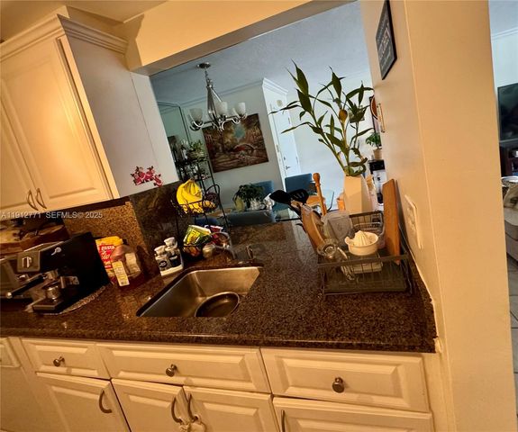 16518 NE 26th Avenue 304, North Miami Beach, FL 33160