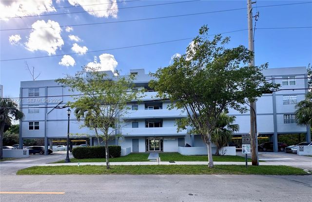 16518 NE 26th Avenue 304, North Miami Beach, FL 33160