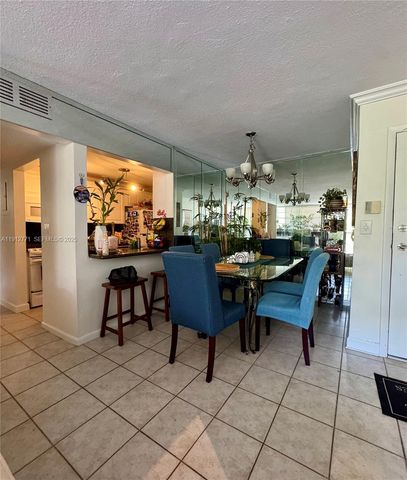 16518 NE 26th Avenue 304, North Miami Beach, FL 33160