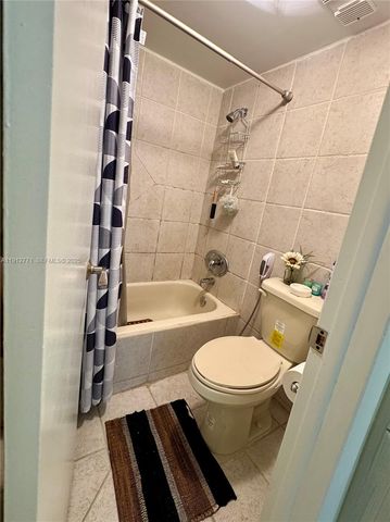 16518 NE 26th Avenue 304, North Miami Beach, FL 33160