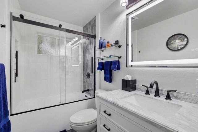 18762 Casa Blanca Lane, Saratoga, CA 95070