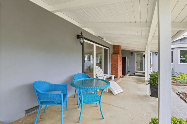 18762 Casa Blanca Lane, Saratoga, CA 95070