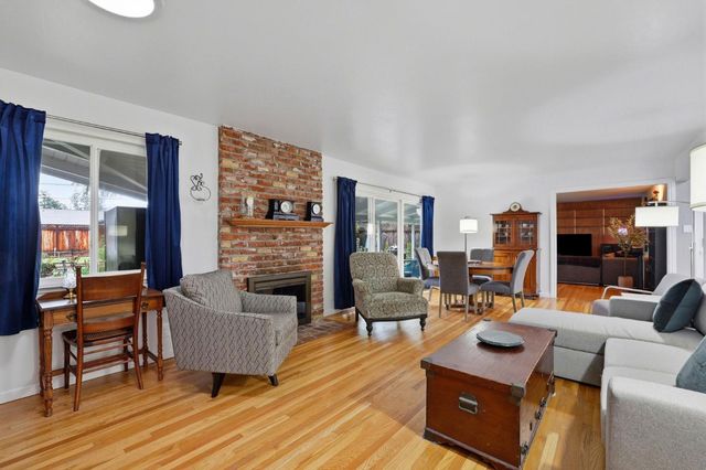 18762 Casa Blanca Lane, Saratoga, CA 95070