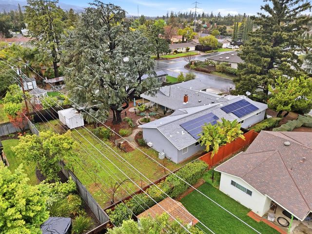 18762 Casa Blanca Lane, Saratoga, CA 95070