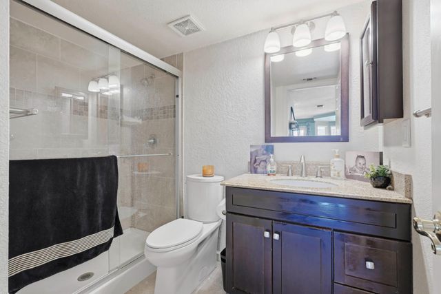 2217 Americana Dr, Roseville, CA 95747