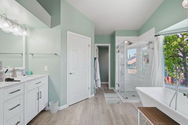 2217 Americana Dr, Roseville, CA 95747