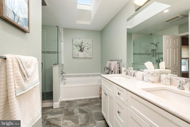 43 DEVON CT, Robbinsville, NJ 08691