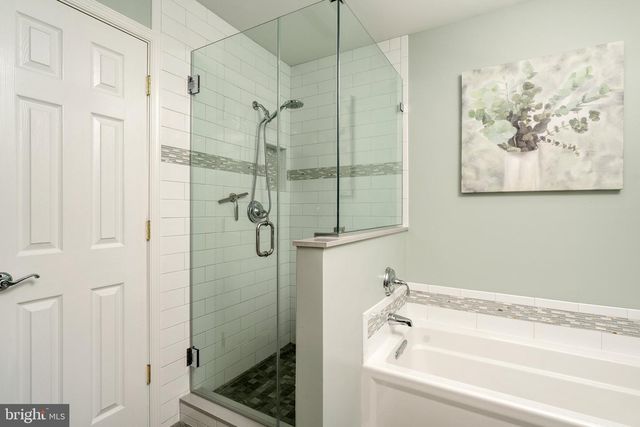 43 DEVON CT, Robbinsville, NJ 08691