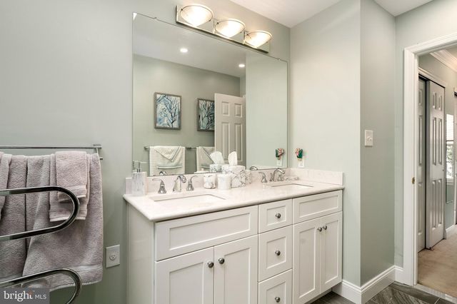 43 DEVON CT, Robbinsville, NJ 08691
