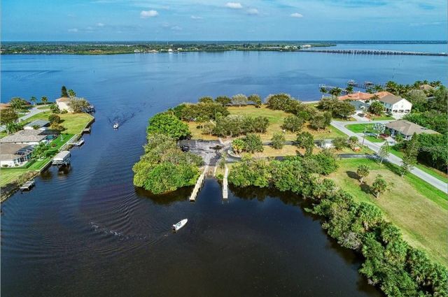 3175 DWYER STREET, Port Charlotte, FL 33981