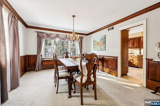 418 Pines Lake Drive, Wayne, NJ 07470