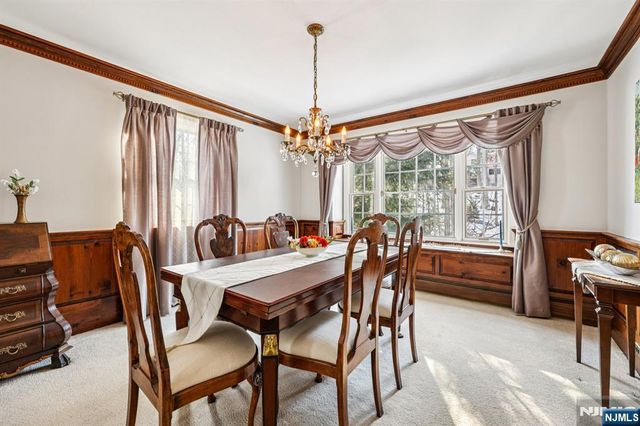 418 Pines Lake Drive, Wayne, NJ 07470