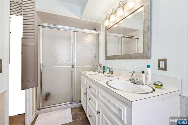 418 Pines Lake Drive, Wayne, NJ 07470