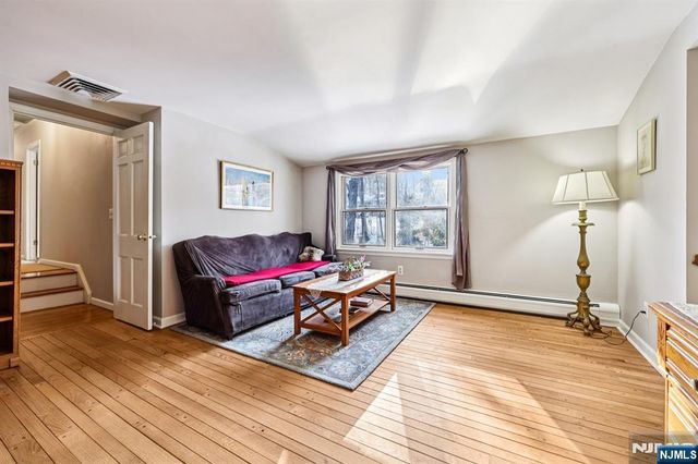 418 Pines Lake Drive, Wayne, NJ 07470