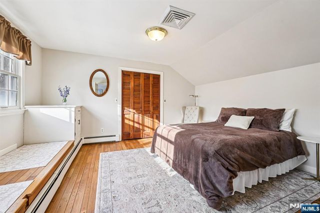 418 Pines Lake Drive, Wayne, NJ 07470