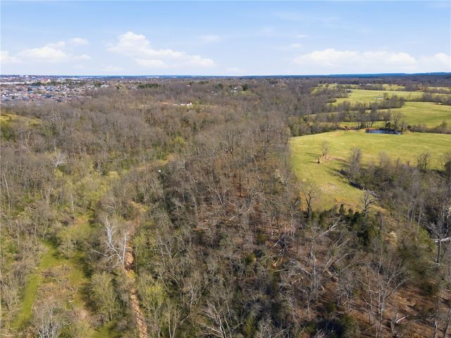 12782 Stoney Point Road, Rogers, AR 72758