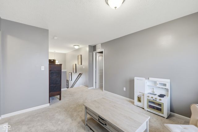 4018 Poplar Drive, Whitestown, IN 46075