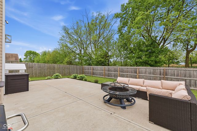 4018 Poplar Drive, Whitestown, IN 46075