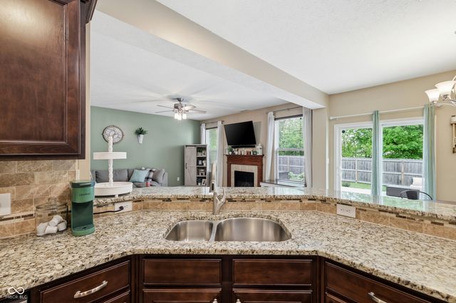 4018 Poplar Drive, Whitestown, IN 46075