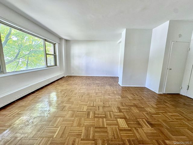 9 Fordham Hill Oval 1H, Bronx, NY 10468