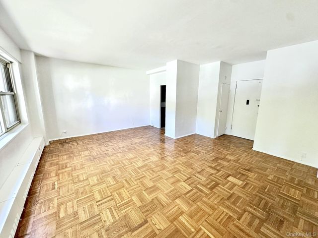 9 Fordham Hill Oval 1H, Bronx, NY 10468