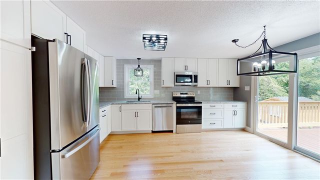 112 Cranberry Ridge Road, Glocester, RI 02857