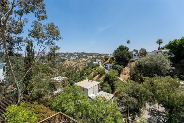 8248 Mannix, Los Angeles, CA 90046