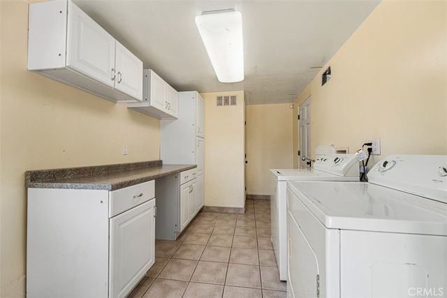 8248 Mannix, Los Angeles, CA 90046