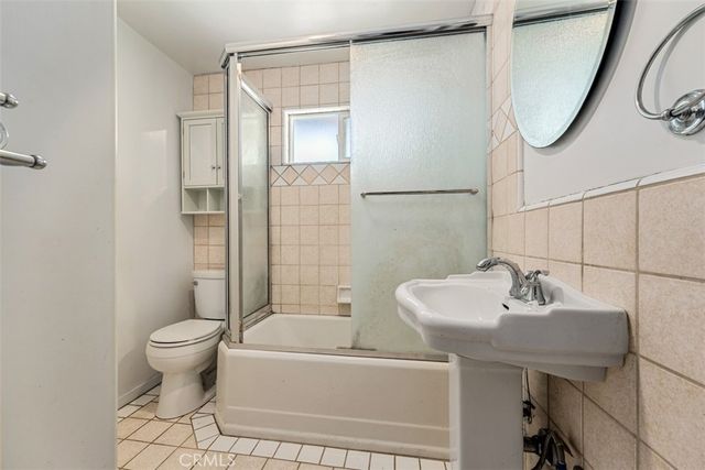 8248 Mannix, Los Angeles, CA 90046