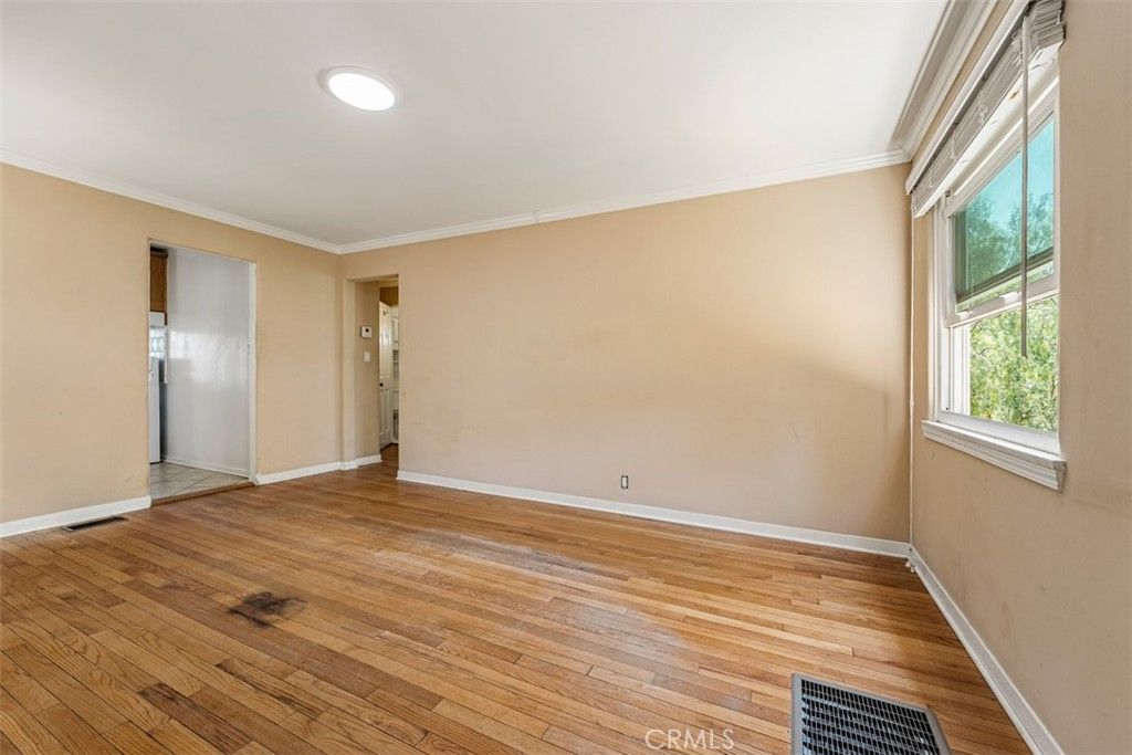 Image 20 of property listing at 8248 Mannix, Los Angeles, CA 90046