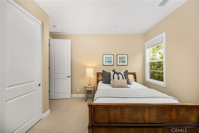 33 Sorrel, Lake Forest, CA 92630