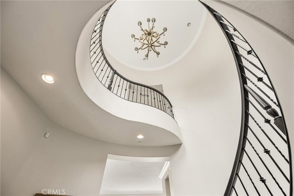 Image 13 of property listing at 33 Sorrel, Lake Forest, CA 92630