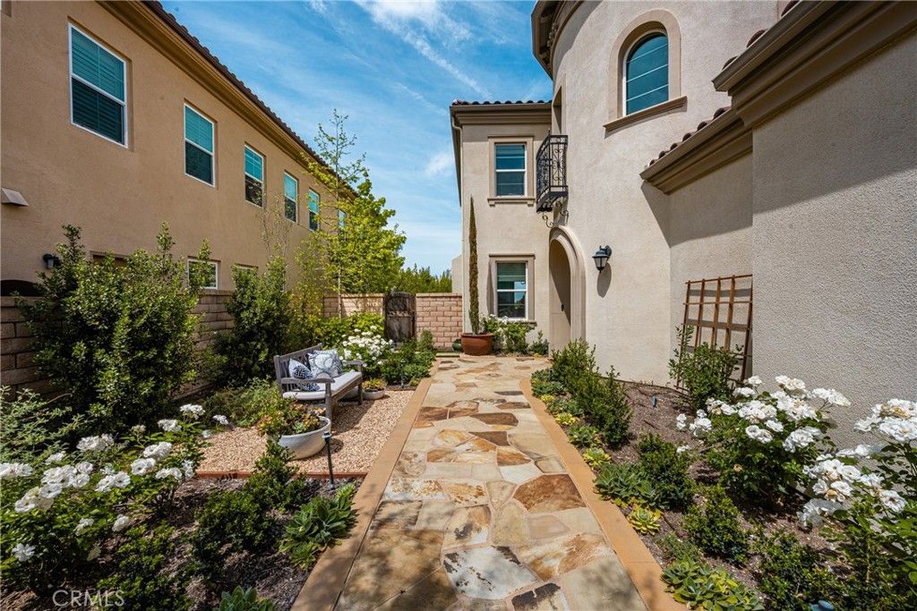 Image 8 of property listing at 33 Sorrel, Lake Forest, CA 92630