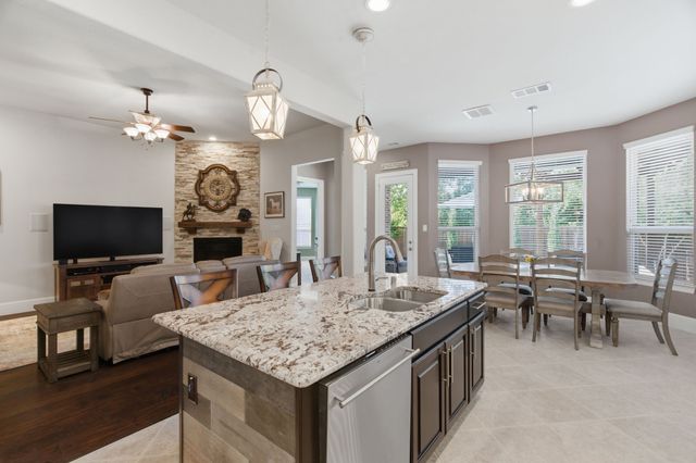 400 Ridgewood Drive, Lewisville, TX 75067