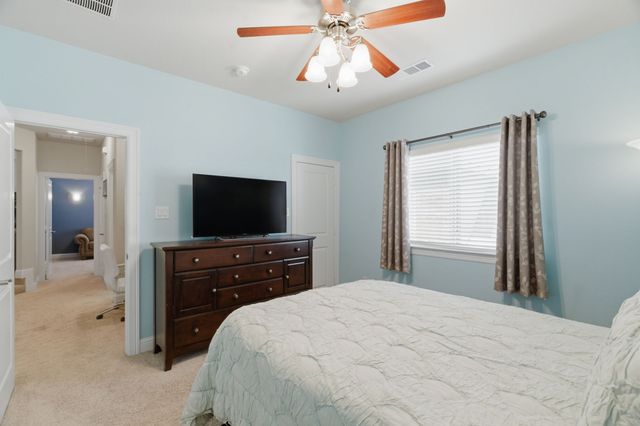 400 Ridgewood Drive, Lewisville, TX 75067