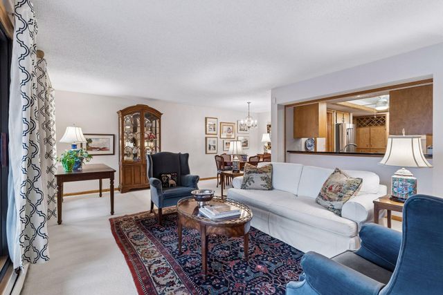 8430 Pennsylvania Road 113, Bloomington, MN 55438