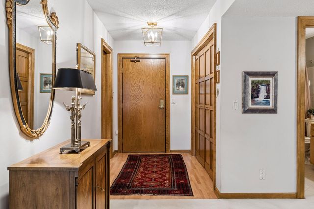 8430 Pennsylvania Road 113, Bloomington, MN 55438