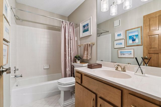 8430 Pennsylvania Road 113, Bloomington, MN 55438