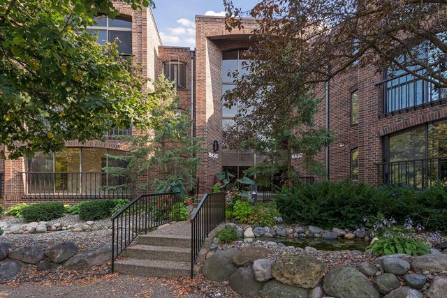 8430 Pennsylvania Road 113, Bloomington, MN 55438