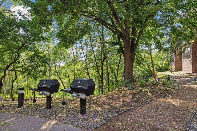 8430 Pennsylvania Road 113, Bloomington, MN 55438