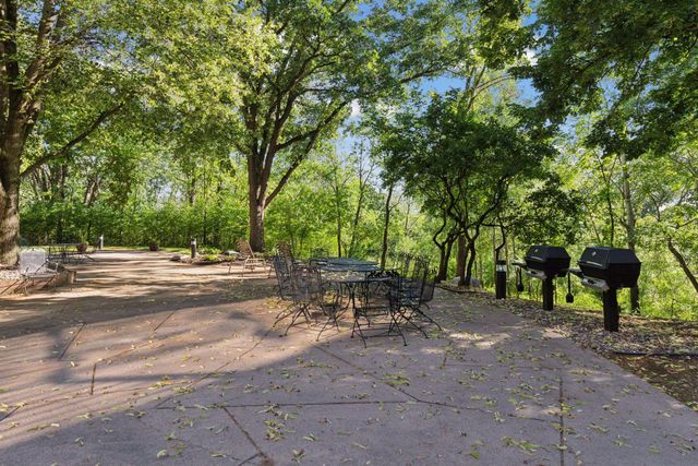 8430 Pennsylvania Road 113, Bloomington, MN 55438