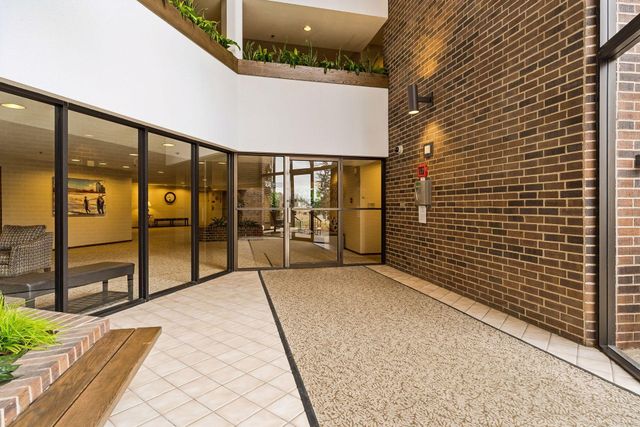 8430 Pennsylvania Road 113, Bloomington, MN 55438