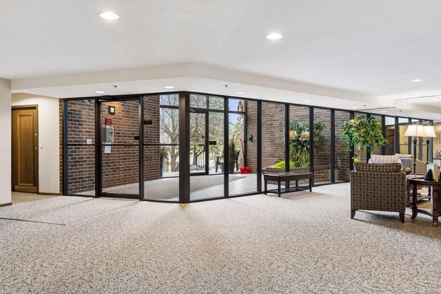 8430 Pennsylvania Road 113, Bloomington, MN 55438