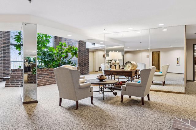 8430 Pennsylvania Road 113, Bloomington, MN 55438