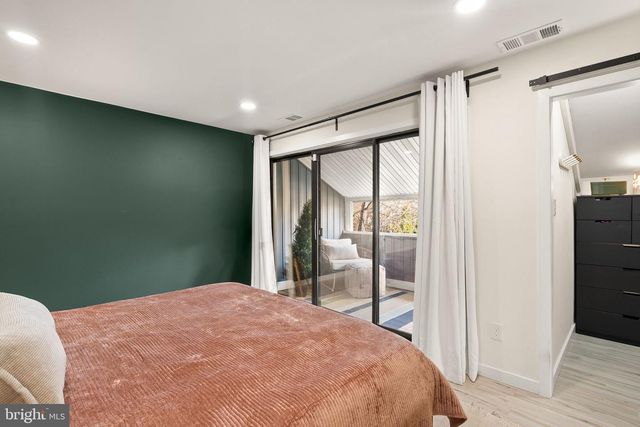 5513 WESTCLIFF CT, Burke, VA 22015