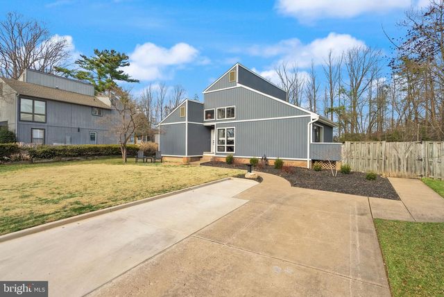 5513 WESTCLIFF CT, Burke, VA 22015