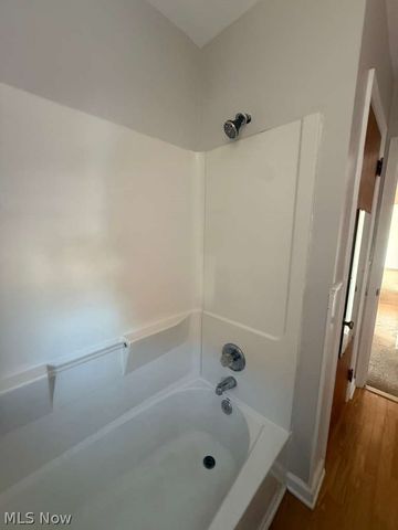 2027 Warrensville Center Road 6, South Euclid, OH 44121