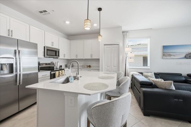 19116 SCALLOP LOOP 301, Bradenton, FL 34211