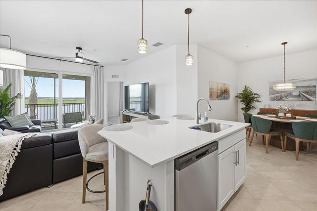 19116 SCALLOP LOOP 301, Bradenton, FL 34211