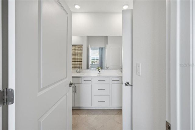 19116 SCALLOP LOOP 301, Bradenton, FL 34211
